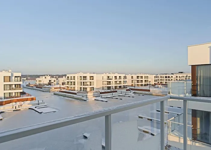 Amber Bay - Homfi Collection *